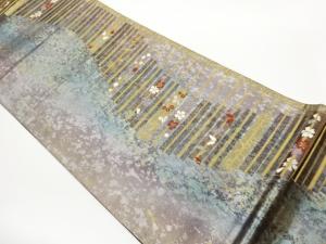 引箔変わり横段に桜・萩・蝶模様織出し袋帯